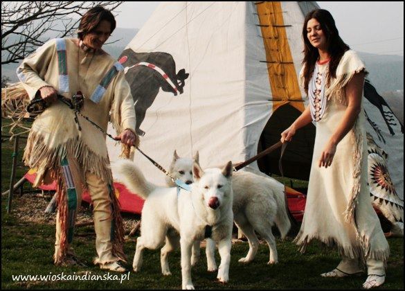 WIOSKA INDIAŃSKA W SZCZYRZYCU W BESKIDACH
