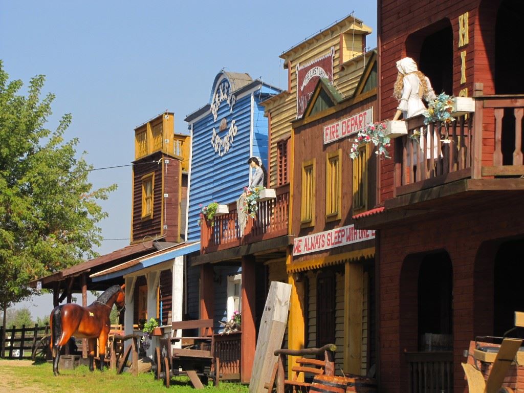 CREATOR: gd-jpeg v1.0 (using IJG JPEG v62), quality = 90