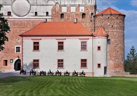 ZAMEK W GOLUBIU – DOBRZYNIE