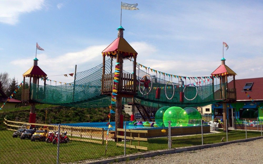 PARK ROZRYWKI Z MINI PARKIEM LINOWYM – KROSNO