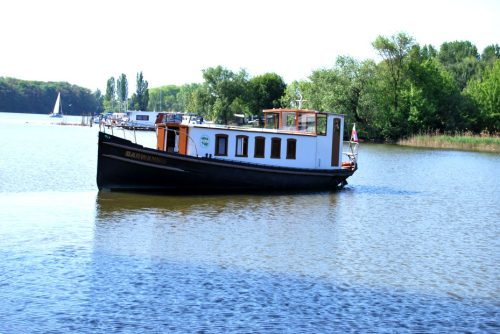 REJS STATKIEM PO JEZIORZE GOPŁO