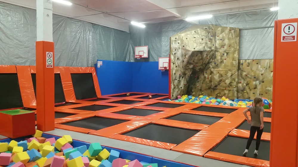 HIGH JUMP – PARK TRAMPOLIN KROSNO