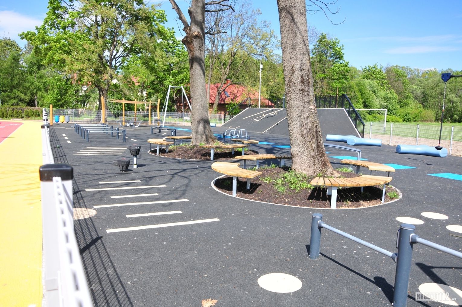 xga-plac-zabaw-i-strefa-sportowa-przy-alei-nad-wislokiem-w-krosnie-juz-otwarte-1714393298-22