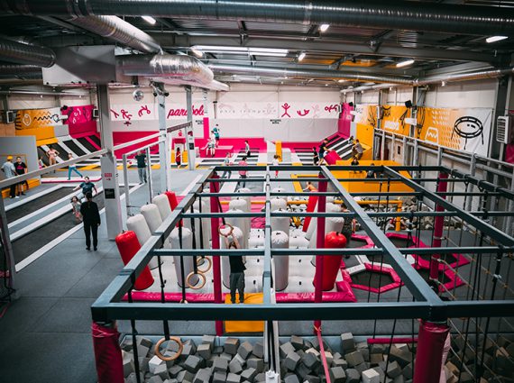 PARK TRAMPOLIN PARABOLA CZECHOWICE-DZIEDZICE